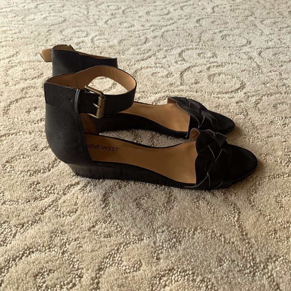 NWOT Nine West Valci Black Wedge Ankle Strap Braided Leather Sandal size 8